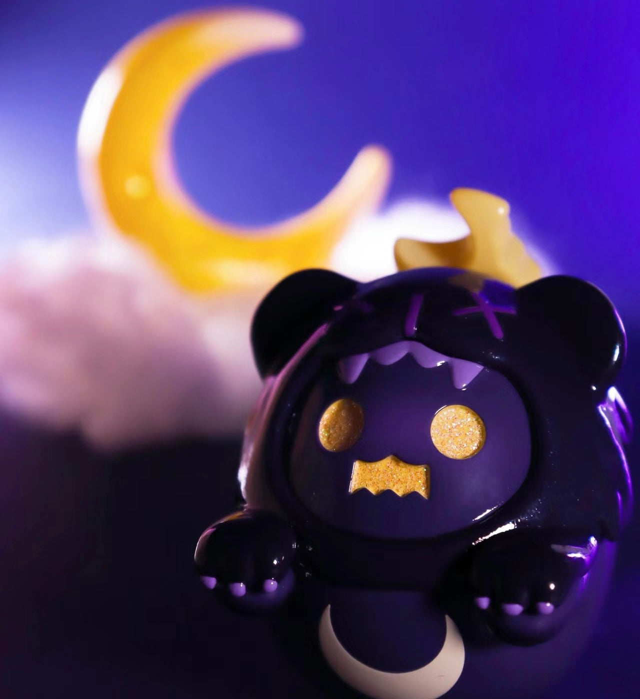 ShinWoo-65% Half Moon Bear Hanging Card